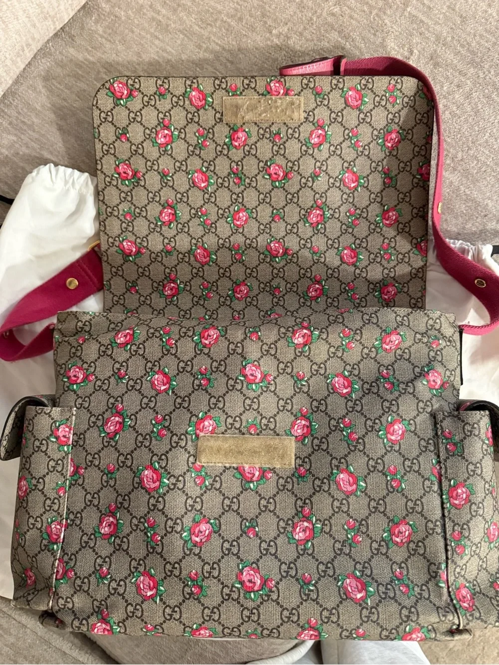 Gucci Beige GG Supreme Messenger Bag with Pink Rose Print and Pink Strap